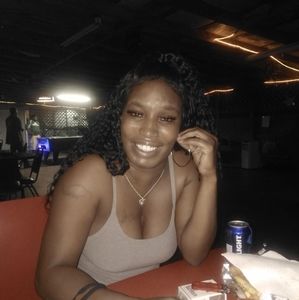 Meet your Posher, Sherelle